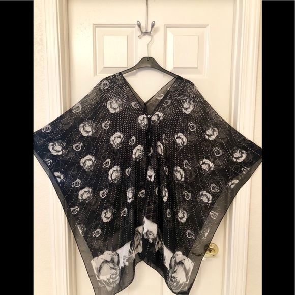 White Roses Rhinestone Bling Poncho - Picture 3 of 3